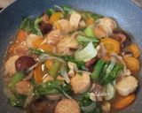Foto langkah ke 4 dari resep Cah Pokchoy Jamur Tofu.