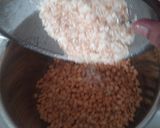 A picture of step 1 of Lasuni Dal Palak Khichdi.