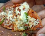 ભાખરી પીઝા (Bhakhri Pizza Recipe In Gujarati) રેસીપી સ્ટેપ3ફોટો