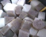A picture of step 4 of Sweet and Salty Stir Fried and Simmered Daikon Radish and Konnyaku.