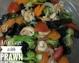 Foto langkah ke 4 dari resep Tumis brokoli jamur udang aka capcay aka mix vege with prawn.