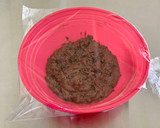 Foto langkah ke 3 dari resep Double Chocolate Chip Cookies.