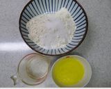 A picture of step 1 of Matcha Sū Shì Yuèbǐng (Chinese Dim Sum).