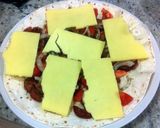 A picture of step 4 of Super Easy Chorizo Quesadilla.
