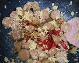 Foto langkah ke 3 dari resep Sosis Orek Telur.