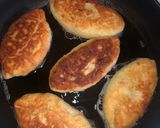 Фото кроку 8 до Жареные пирожки с картошкой и капустой.