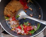 A picture of step 3 of Bhindi Curry.