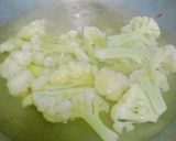 ফুলকপির পকোড়া (Phulkopir pokoda recipe in bengali) রেসিপি ধাপ - 3 ছবি