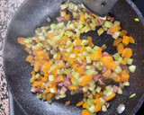 Foto del paso 3 de la receta: Calabacín con huevo y jamón