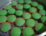 Foto langkah ke 9 dari resep Bolu Mawar Lembut.