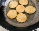 मठरी(Mathri recipe in Hindi) रेसिपी चरण 6 फोटो