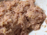 Almôndega de frango recheada