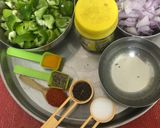 A picture of step 2 of Roasted chana shimla mirchi.