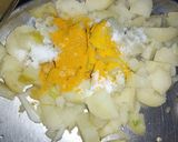 बटाटा ऊसळ (batata usal recipe in marathi) रेसिपी स्टेप 2 फोटो 