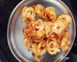 जलेबी (Jalebi recipe in hindi) रेसिपी चरण 9 फोटो