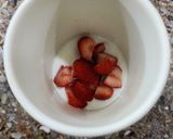 Foto del paso 1 de la receta: 🍓🫐Licuado de yogur, frutillas y arándanos 🫐🍓#Sinazúcar añadida, #Sinedulcorante