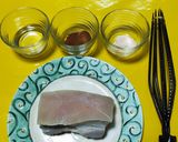 รูปขั้นตอนการทำที่ 1 ของ หมูกรอบฮ่องกง (แบบทอด)