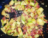 Foto del paso 2 de la receta Esponjosa y deliciosa tortilla de calabacín con cebolla
