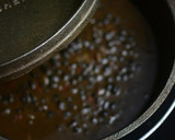 Foto del paso 1 de la receta: Alubias negras preparadas en cacerola de hierro