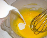 A picture of step 3 of Raspberry Bavarian Cream.
