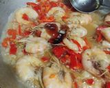 Foto langkah ke 4 dari resep Tumis Brokoli Udang.