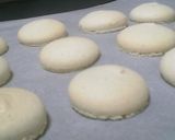 A picture of step 9 of My Vanilla Macarons à la Parisienne.
