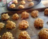 A picture of step 2 of Sunshines krispy balls.