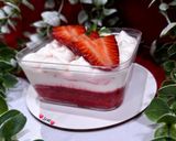 عکس مرحله 7 از دستور تیرامیسو توت فرنگی (تکنفره)😋