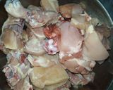 A picture of step 1 of Smoked chicken handi.