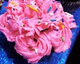 A picture of step 4 of Cupcakes with Buttercream Frosting💞.