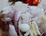 Foto langkah ke 2 dari resep Tumis kembang (bunga) turi.