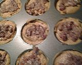 A picture of step 5 of Pumpkin muffins.