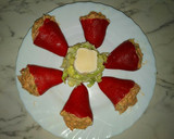 Foto del paso 3 de la receta: Pimientos de piquillo rellenos de Gambas y lechuga