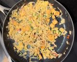 Foto langkah ke 8 dari resep Scrambled Eggs with Tofu and Bean Sprouts.