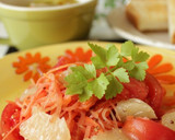 A picture of step 5 of Carrot Salad with Grapefruit and Tomato.