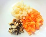 A picture of step 2 of Chinese Mixed Rice with Chicken Broth.