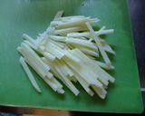 A picture of step 4 of "Magowa-yasashii" Salad.