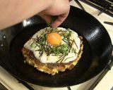 A picture of step 8 of Seafood Okonomiyaki with Nagaimo Yam.