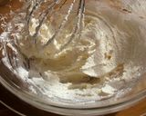 A picture of step 7 of Apple Crumble Cake.