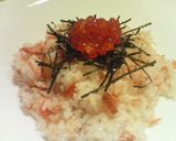 A picture of step 5 of Café-Style Salmon and Salmon Roe Rice Bowl.