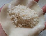 ओल्या नारळाच्या करंज्या - नारळी पौर्णिमा स्पेशल (olya naralachya karanjya recipe in marathi) रेसिपी स्टेप 3 फोटो 