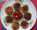 A picture of step 2 of Oats aloo tikki.
