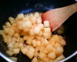 A picture of step 4 of Apple Chunk Filling.