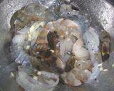 A picture of step 2 of Hawaiian Style Garlic Shrimp.