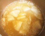 A picture of step 4 of Daikon Radish & Egg in Beef Stock Soup.