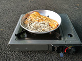 Salmón con gulas