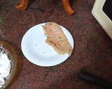 Foto del paso 1 de la receta: Milanesas de pollo al ajillo con papas fritas onduladas