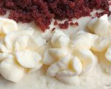 Foto langkah ke 8 dari resep Red Velvet Cake with Cream Cheese Frosting.