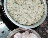 A picture of step 1 of Indori Poha.