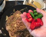 Foto langkah ke 5 dari resep Tumis daging jagung Muda bumbu kuning.